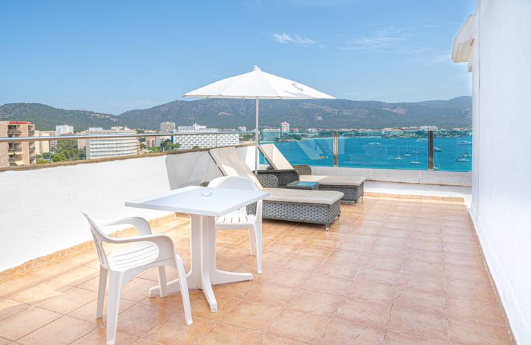 Skyroom terrace Seramar Comodoro Beach Hotel Palmanova Skyroom terrace Seramar Comodoro Beach Hotel Palmanova
