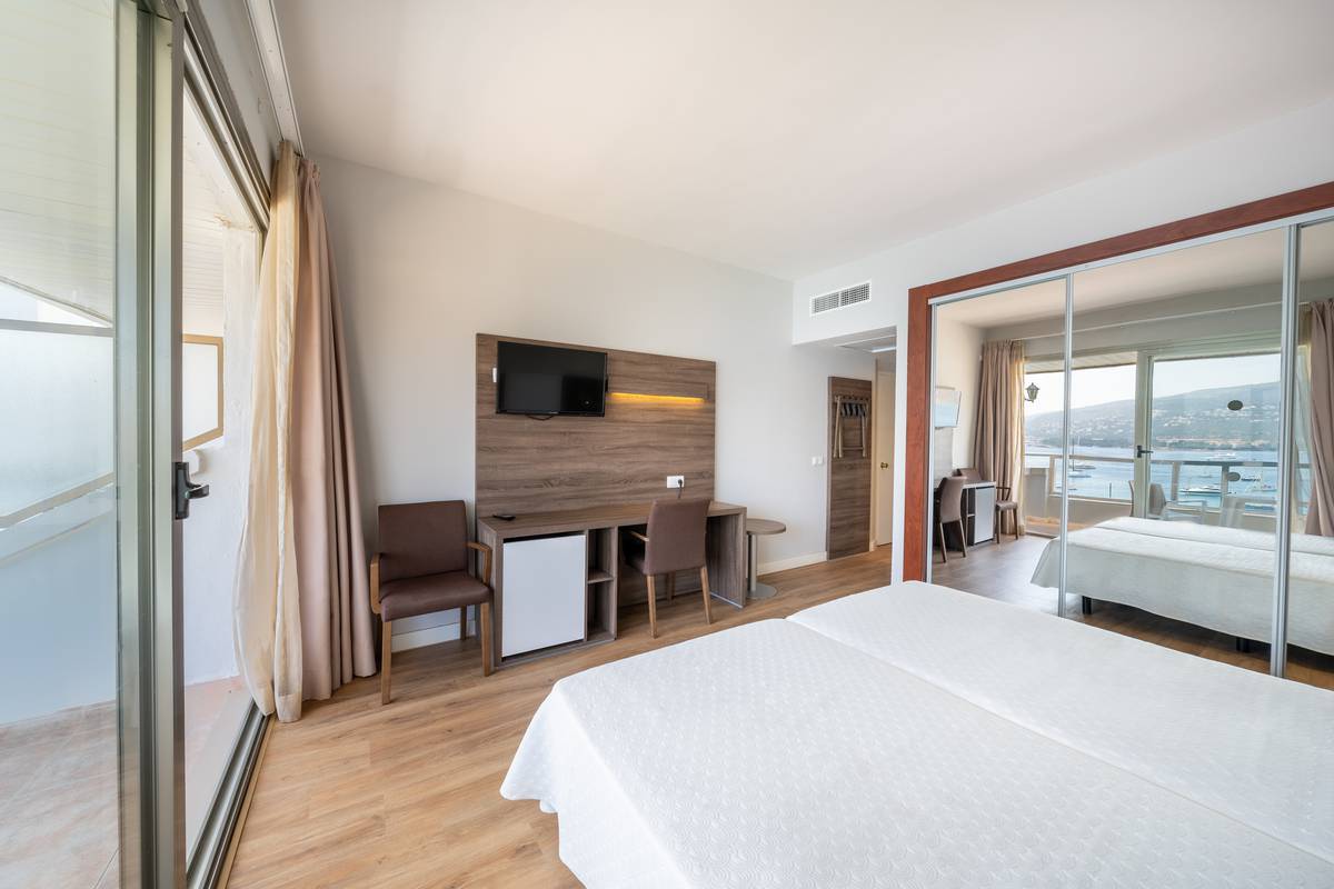 Doppelzimmer mit meerblick in der obersten etage Seramar Comodoro-Strand Hotel Palmanova