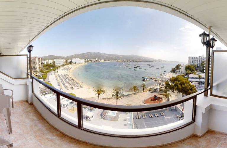 Top floor double sea view Seramar Comodoro Beach Hotel Palmanova Top floor double sea view Seramar Comodoro Beach Hotel Palmanova