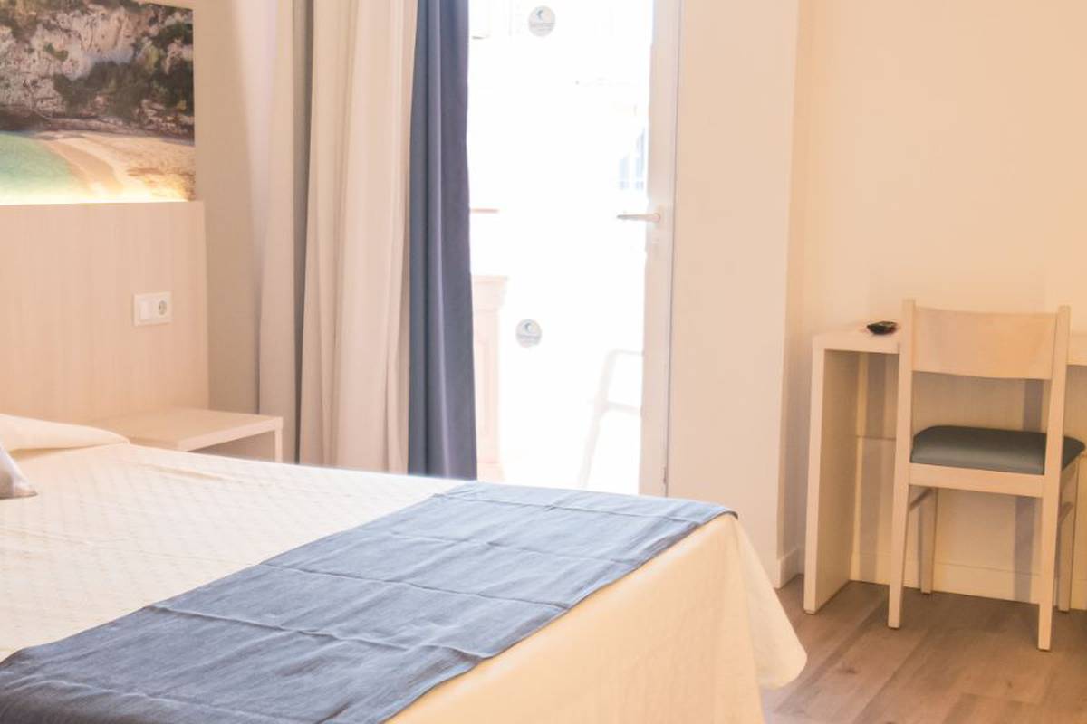 Doppelzimmer mit blick auf den garten Seramar Luna Park Adults Only Hotel S'Arenal Doppelzimmer mit blick auf den garten Seramar Luna Park Adults Only Hotel S'Arenal