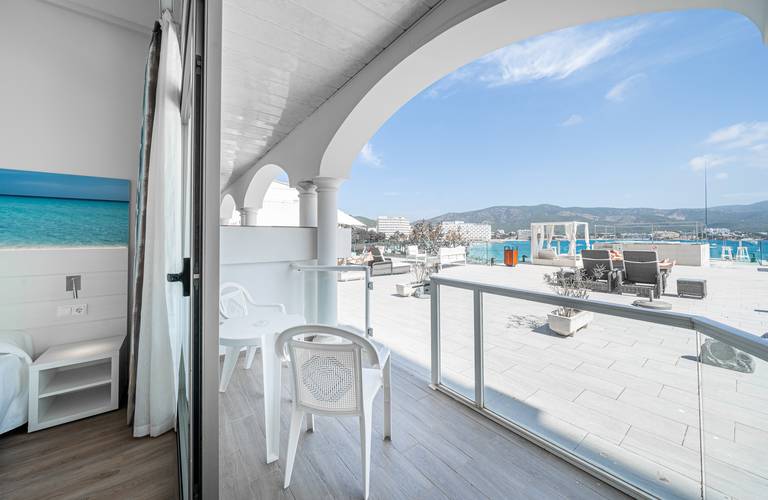 Chill out double sea view Seramar Comodoro Beach Hotel Palmanova Chill out double sea view Seramar Comodoro Beach Hotel Palmanova