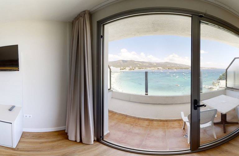 Skyroom Seramar Comodoro Beach Hotel Palmanova Skyroom Seramar Comodoro Beach Hotel Palmanova
