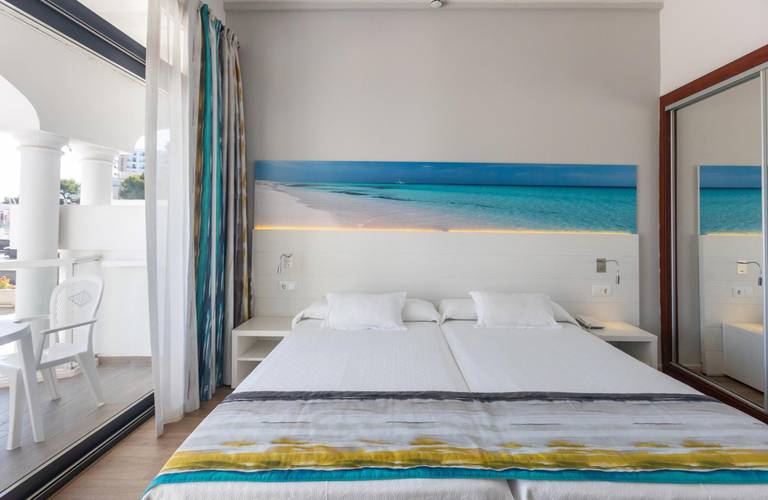 Doble vista mar chill out Hotel Seramar Comodoro Playa Palmanova