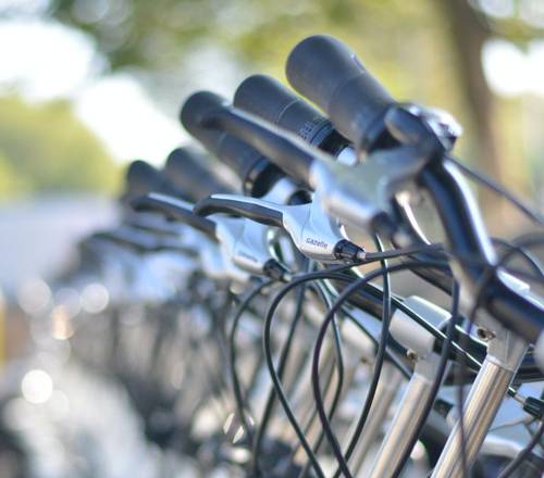 Alquiler de bicicletas de paseo y eléctricas Hotel Seramar Comodoro Playa Palmanova