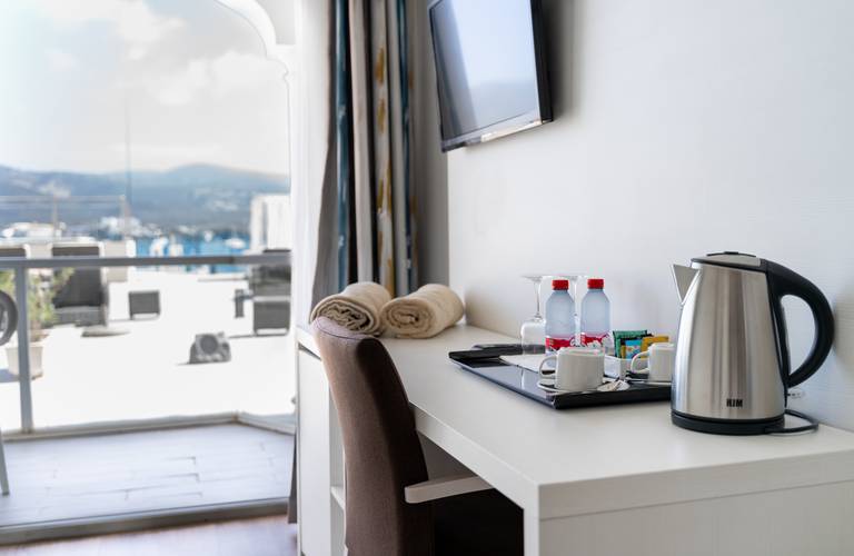 Chill out double sea view Seramar Comodoro Beach Hotel Palmanova Chill out double sea view Seramar Comodoro Beach Hotel Palmanova