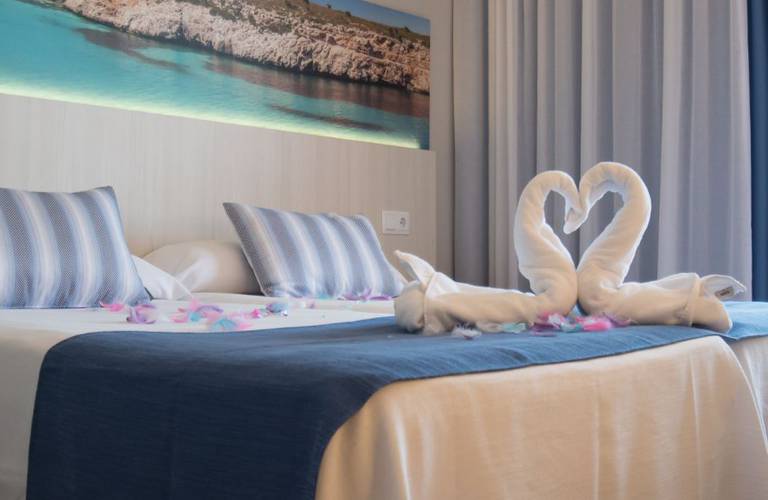 Doble standard Hotel Seramar Luna Park Adults Only El Arenal Doble standard Hotel Seramar Luna Park Adults Only El Arenal