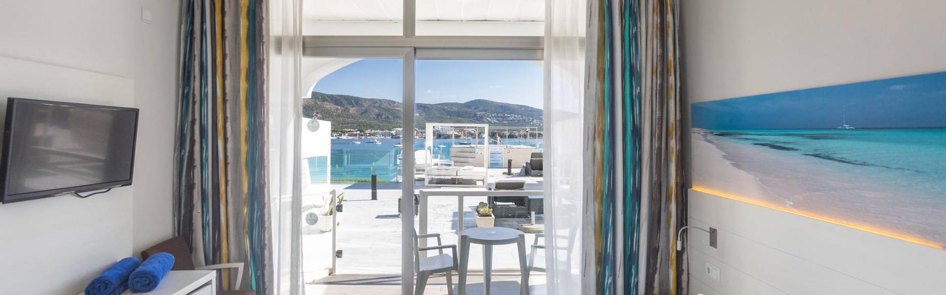 Double vue mer chill out Hôtel Seramar Comodoro Plage Palmanova