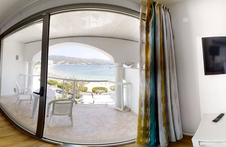 Family sea view Seramar Comodoro Beach Hotel Palmanova Family sea view Seramar Comodoro Beach Hotel Palmanova