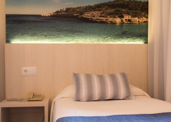 Double Basic Hôtel Seramar Luna Park Adults Only S'Arenal Double Basic Hôtel Seramar Luna Park Adults Only S'Arenal